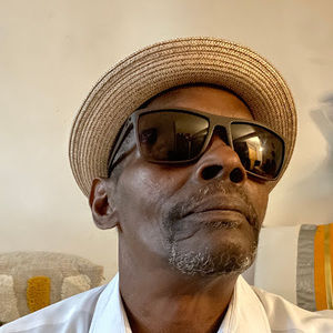 Meet your Posher, Larry c